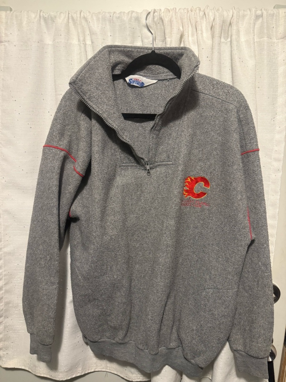 Vintage 90s Calgary Flames 1/4 zip
